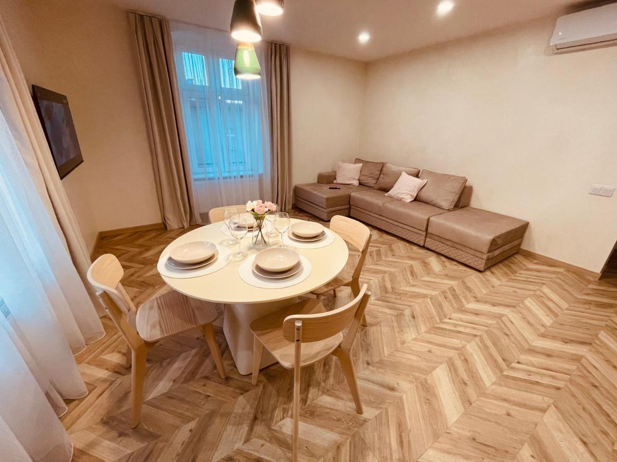 Kobiela Apartments Family Delux Ktw City Center Katowice Ngoại thất bức ảnh